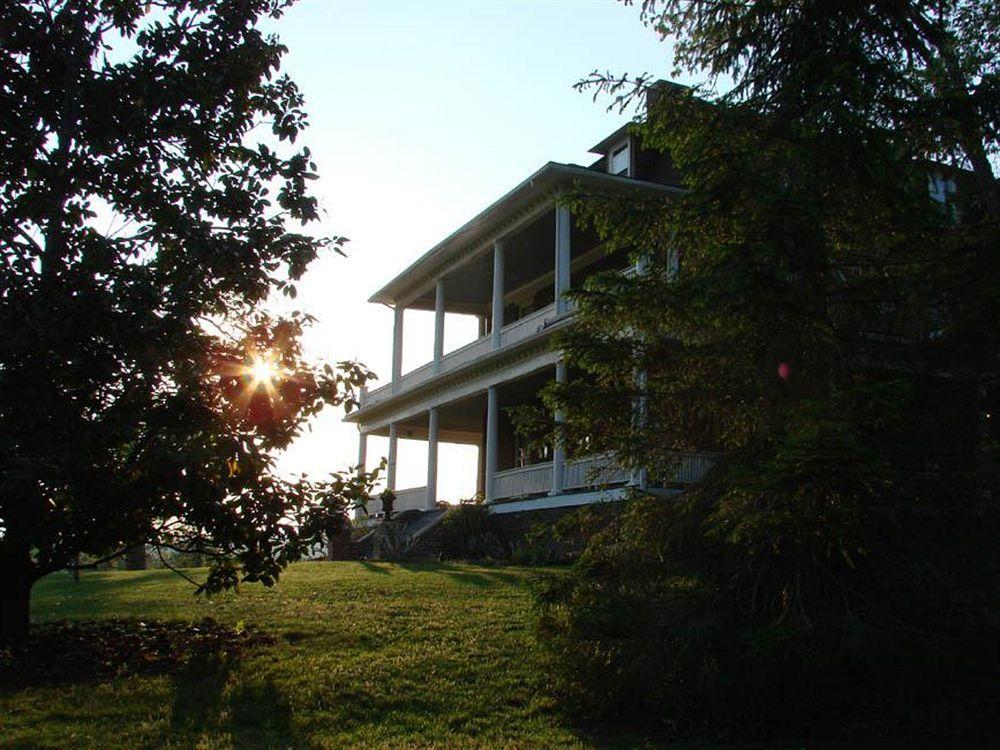 The Reynolds Mansion Bed & Breakfast Asheville Exterior photo